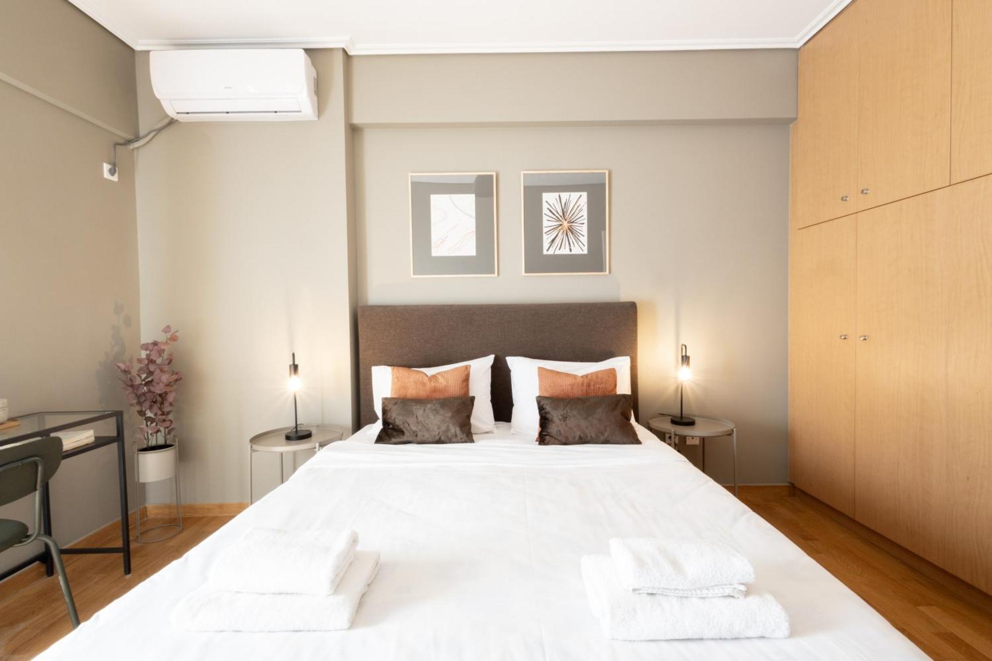 Renovated 3 Bedroom Apt With Acropolis View Athènes Extérieur photo
