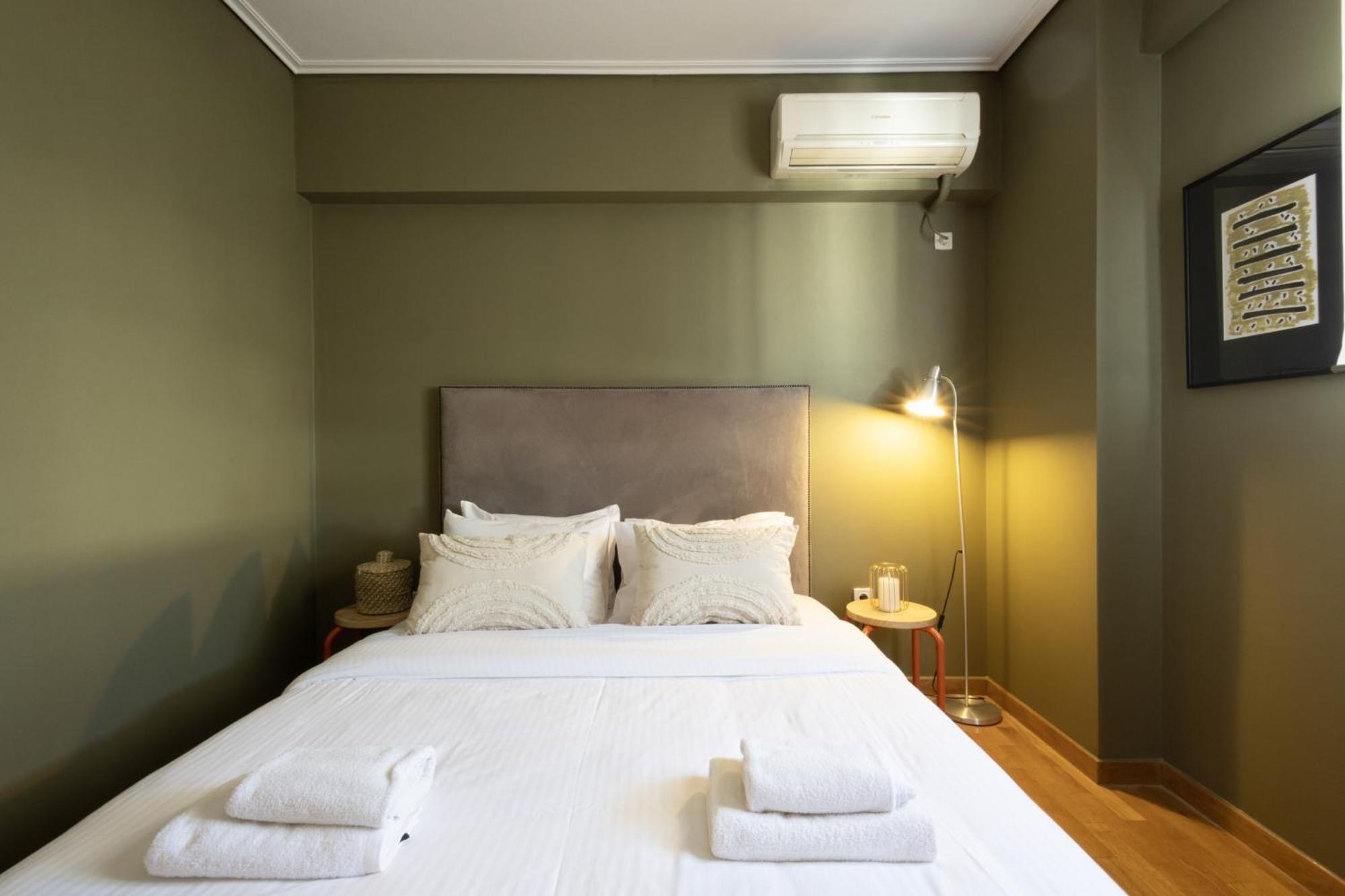 Renovated 3 Bedroom Apt With Acropolis View Athènes Extérieur photo